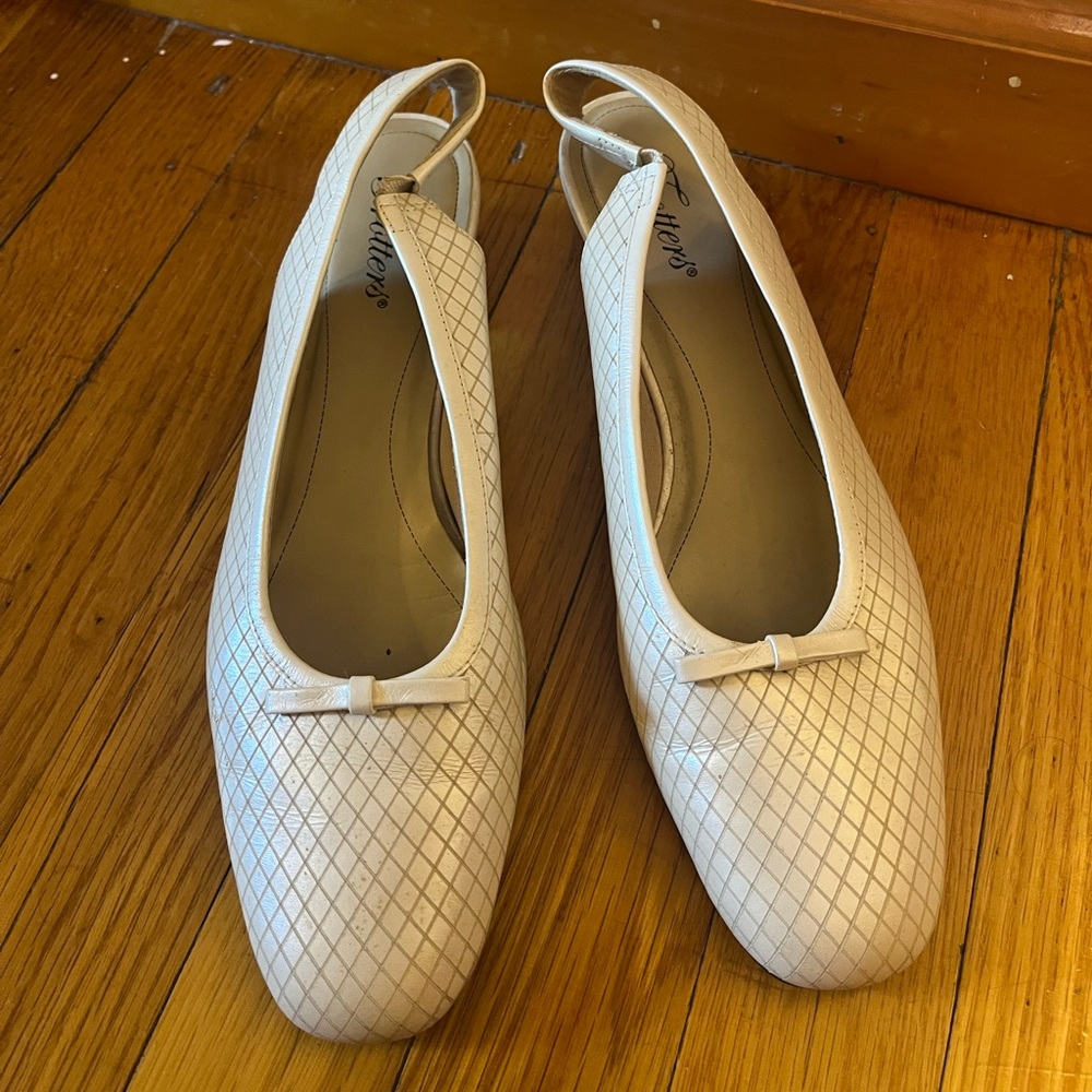 Low Heel Slingbacks Size 9 Narrow
